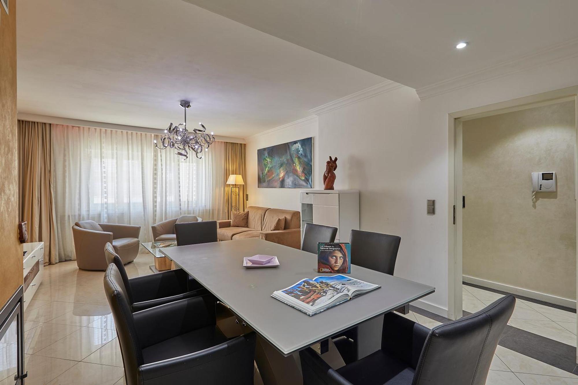 The Queen Luxury Apartments - Villa Cortina Luxembourg Bagian luar foto